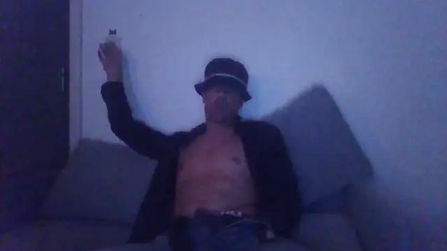 alcapone84 online show from September 22, 2025, 8:48 pm