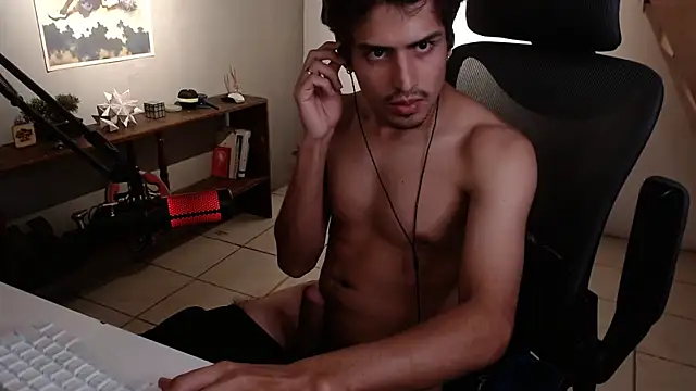 Snapshot of Thieves9 chatting on February 5, 2026, 5:47 am Thieves9 online show from February 5, 2026, 5:47 am