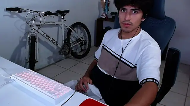 Thieves9 online show from November 6, 2025, 5:55 am