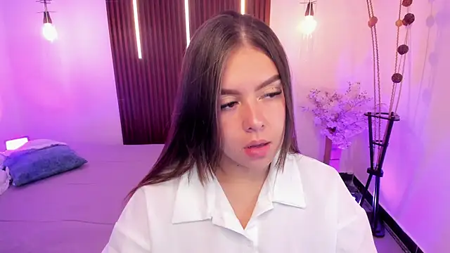 ArianaBaker online show from May 8, 2026, 1:15 pm