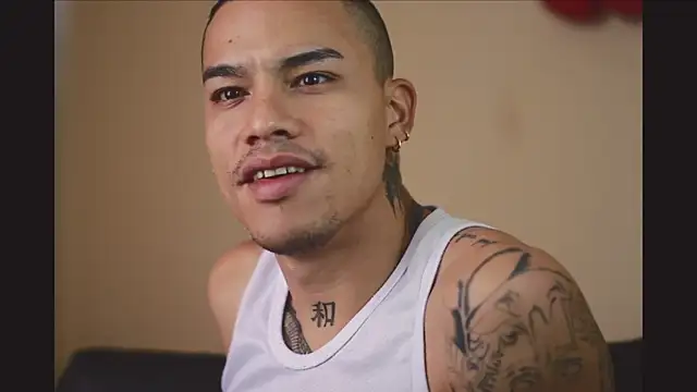 Snapshot of Osiiriis chatting on March 9, 2025, 12:53 pm Osiiriis online show from March 9, 2025, 12:53 pm