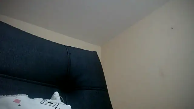 Snapshot of Osiiriis chatting on February 17, 2025, 1:15 am Osiiriis online show from February 17, 2025, 1:15 am