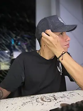 Snapshot of Osiiriis chatting on March 2, 2025, 8:16 am Osiiriis online show from March 2, 2025, 8:16 am