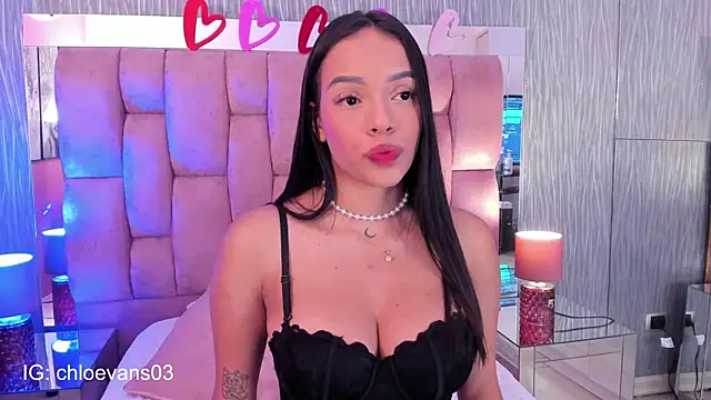 Chloe evans   online show from September 27, 2025, 11:38 am