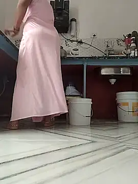 Snapshot of Archna-ji chatting on September 12, 2025, 3:39 am Archna-ji online show from September 12, 2025, 3:39 am