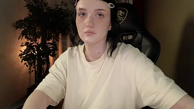 Snapshot of ELLIEJAY chatting on October 4, 2025, 5:09 am ELLIEJAY online show from October 4, 2025, 5:09 am