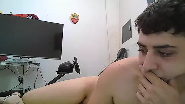 Snapshot of claudio20031 chatting on July 11, 2026, 10:48 am claudio20031 online show from July 11, 2026, 10:48 am