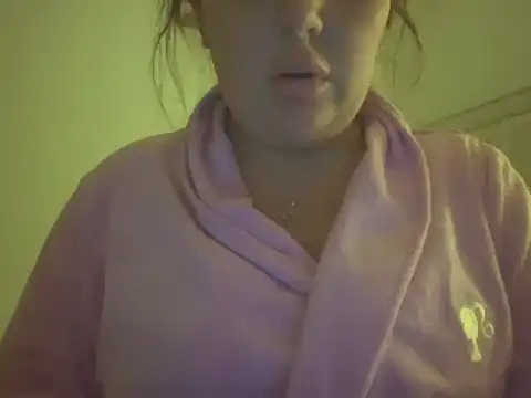 magical mia online show from March 18, 2025, 8:26 pm