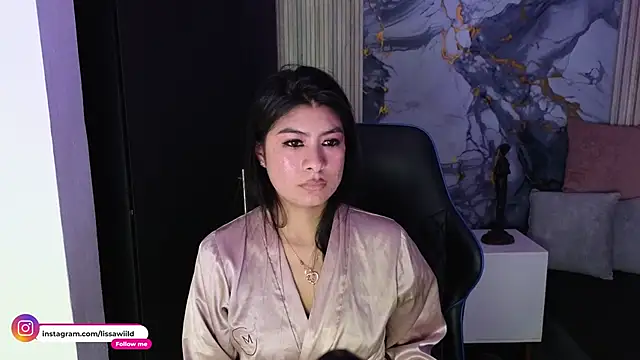 Snapshot of LissaWiild chatting on May 15, 2026, 8:07 pm LissaWiild online show from May 15, 2026, 8:07 pm