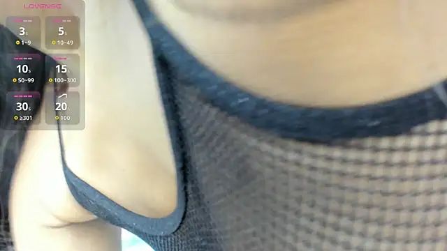 Snapshot of MonicaSchwartz chatting on September 10, 2025, 5:01 pm MonicaSchwartz online show from September 10, 2025, 5:01 pm
