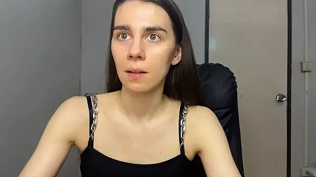 Snapshot of SassyJessi chatting on February 15, 2026, 4:13 am SassyJessi online show from February 15, 2026, 4:13 am