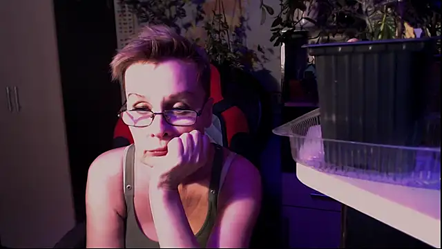 HelgaHimmell online show from June 2, 2026, 9:04 pm