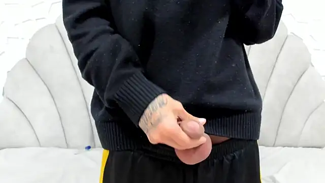 thiago19s online show from February 5, 2026, 2:46 pm