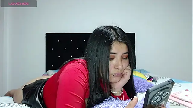 Zasha Kaira online show from May 14, 2026, 11:24 pm