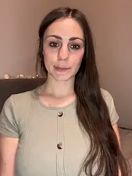 Loella-Rose online show from January 1, 2025, 10:24 pm