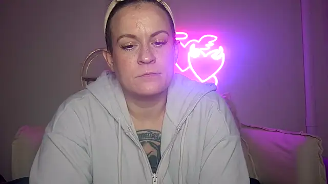 quinnmariexo online show from January 11, 2026, 4:52 am