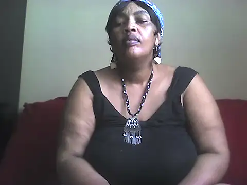 Snapshot of SexxyBoob chatting on October 19, 2025, 11:24 am SexxyBoob online show from October 19, 2025, 11:24 am