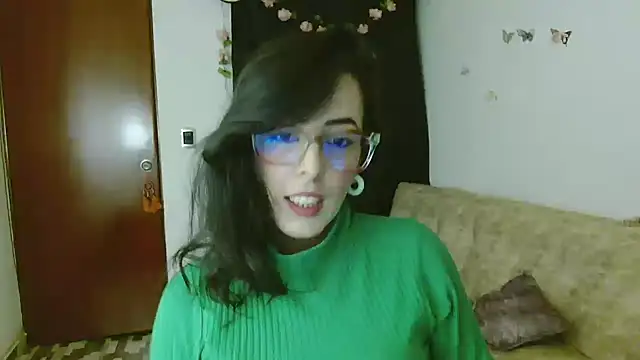 Snapshot of ella_peck chatting on April 5, 2026, 2:40 am ella peck online show from April 5, 2026, 2:40 am