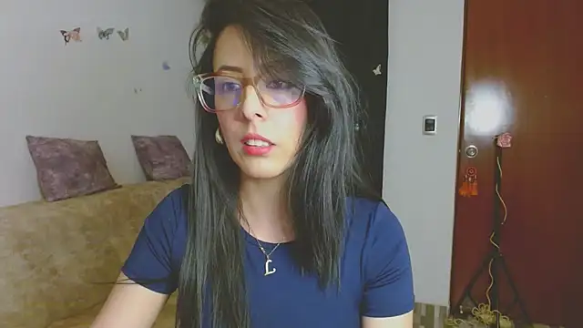 Snapshot of ella_peck chatting on March 1, 2026, 2:00 am ella peck online show from March 1, 2026, 2:00 am