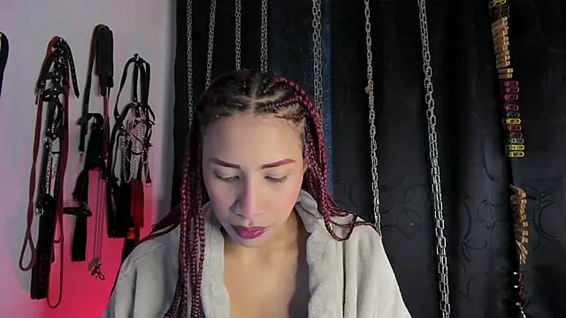 Snapshot of charrlotte_quinn chatting on February 25, 2026, 12:38 pm charrlotte quinn online show from February 25, 2026, 12:38 pm