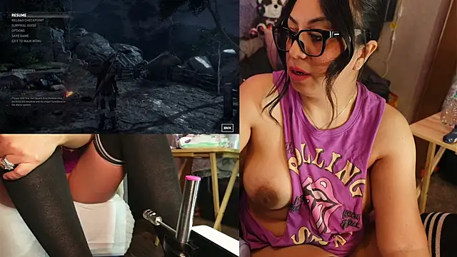 Snapshot of IndiaBlaze chatting on December 17, 2025, 3:00 am IndiaBlaze online show from December 17, 2025, 3:00 am