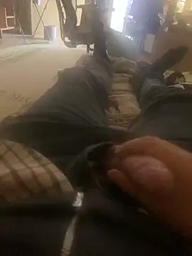 Arez333 online show from April 3, 2026, 5:58 am