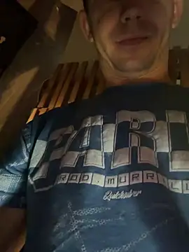 Snapshot of czruz chatting on May 24, 2026, 8:14 am czruz online show from May 24, 2026, 8:14 am