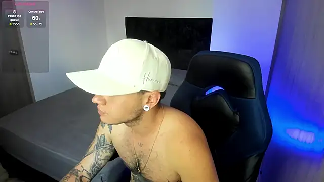 male pussy online show from May 5, 2026, 5:05 pm