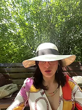 classyladyrellax online show from June 16, 2026, 12:16 pm