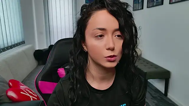 KatherineRyder online show from April 9, 2026, 8:42 am