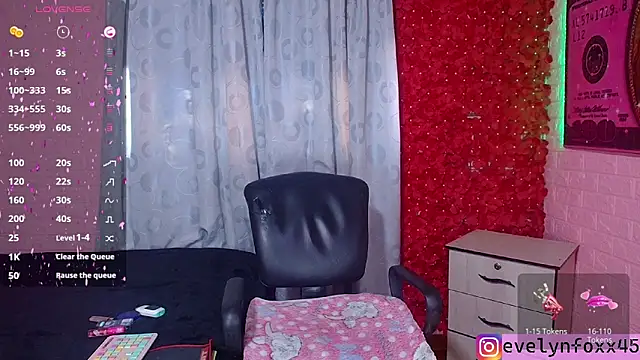 eve foxx online show from February 4, 2026, 9:21 pm