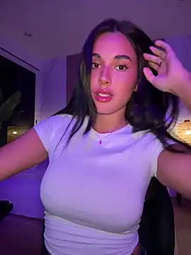 Snapshot of Lizhush_ chatting on February 16, 2025, 4:42 pm Lizhush  online show from February 16, 2025, 4:42 pm