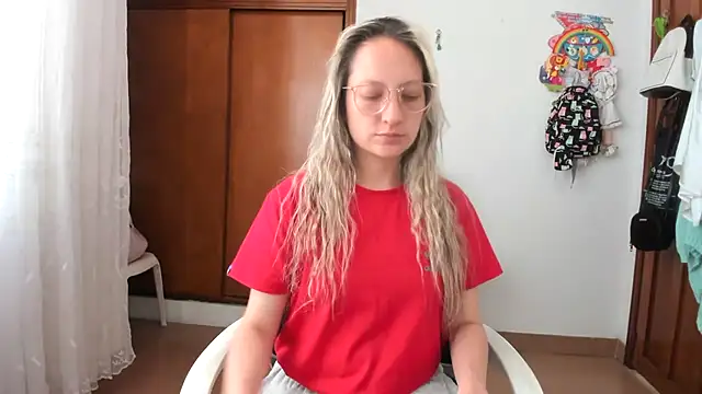 Snapshot of Adele_johnsonn1 chatting on October 21, 2025, 3:22 pm Adele johnsonn1 online show from October 21, 2025, 3:22 pm