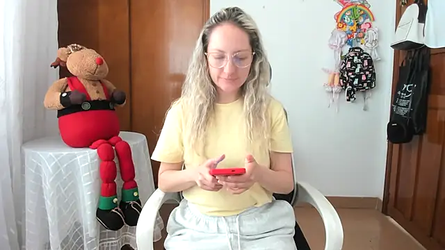 Snapshot of Adele_johnsonn1 chatting on January 13, 2026, 3:05 pm Adele johnsonn1 online show from January 13, 2026, 3:05 pm