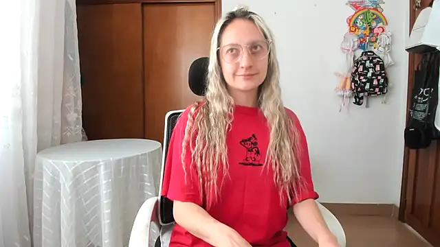 Snapshot of Adele_johnsonn1 chatting on January 6, 2026, 4:11 pm Adele johnsonn1 online show from January 6, 2026, 4:11 pm