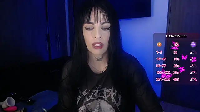 violett honney online show from July 27, 2026, 3:57 am