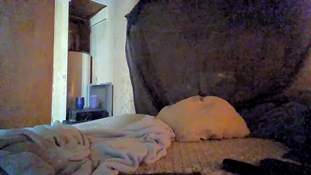 Nightshade7712 online show from November 21, 2025, 9:14 pm