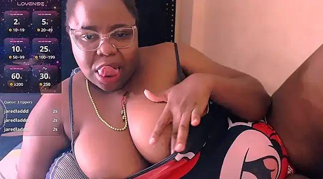 Snapshot of TatianaSantodomingo chatting on January 18, 2025, 10:17 am TatianaSantodomingo online show from January 18, 2025, 10:17 am