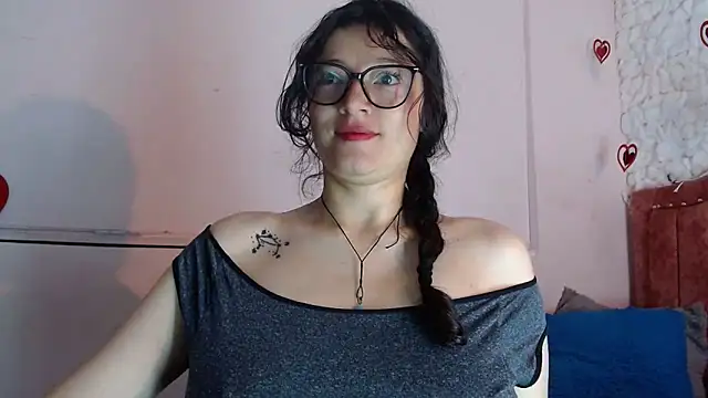 Snapshot of lunazulsj chatting on March 10, 2025, 1:00 pm lunazulsj online show from March 10, 2025, 1:00 pm