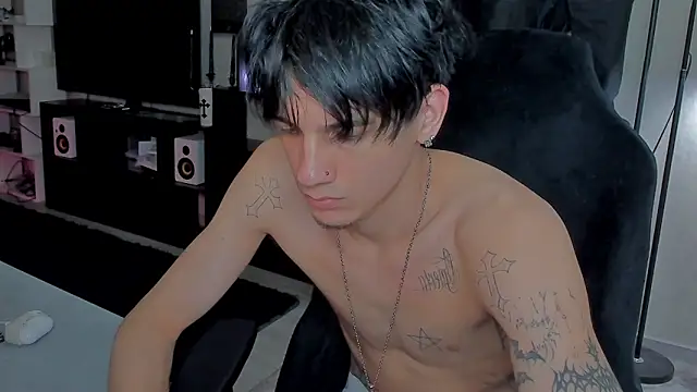 MarkBrowniii online show from April 1, 2026, 1:41 am