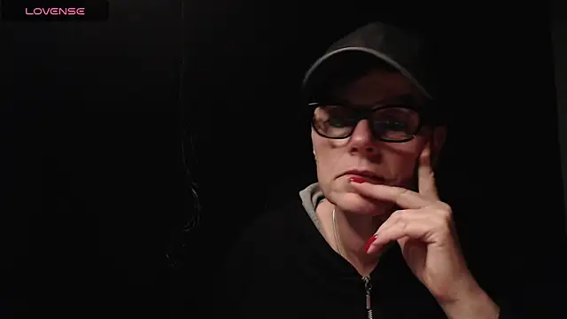 ninarandmann online show from March 8, 2026, 10:24 pm