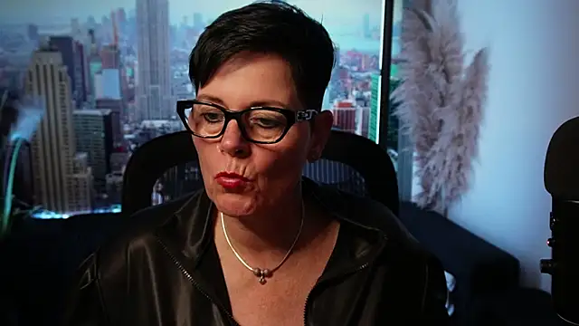 ninarandmann online show from November 13, 2025, 6:56 pm