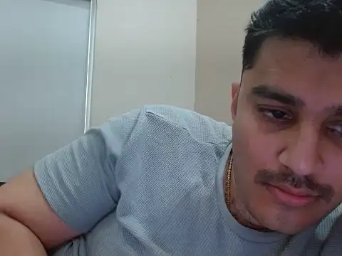 robintoit online show from April 14, 2026, 2:27 am