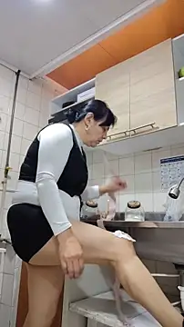 Natasha milf   online show from December 20, 2025, 12:30 pm