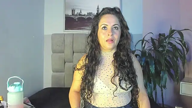 hanny milf online show from September 16, 2025, 11:33 am