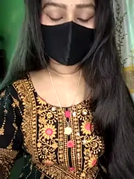 Idhika Paul online show from December 15, 2025, 5:24 am