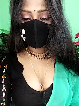 Idhika Paul online show from January 17, 2026, 5:44 am