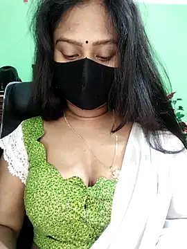 Idhika Paul online show from February 1, 2026, 12:36 pm