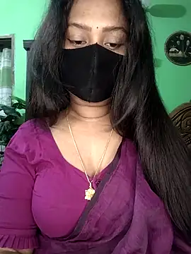 Idhika Paul online show from April 10, 2026, 11:45 pm