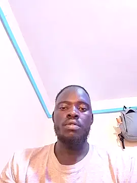 MaskedGQ online show from October 2, 2025, 9:29 pm